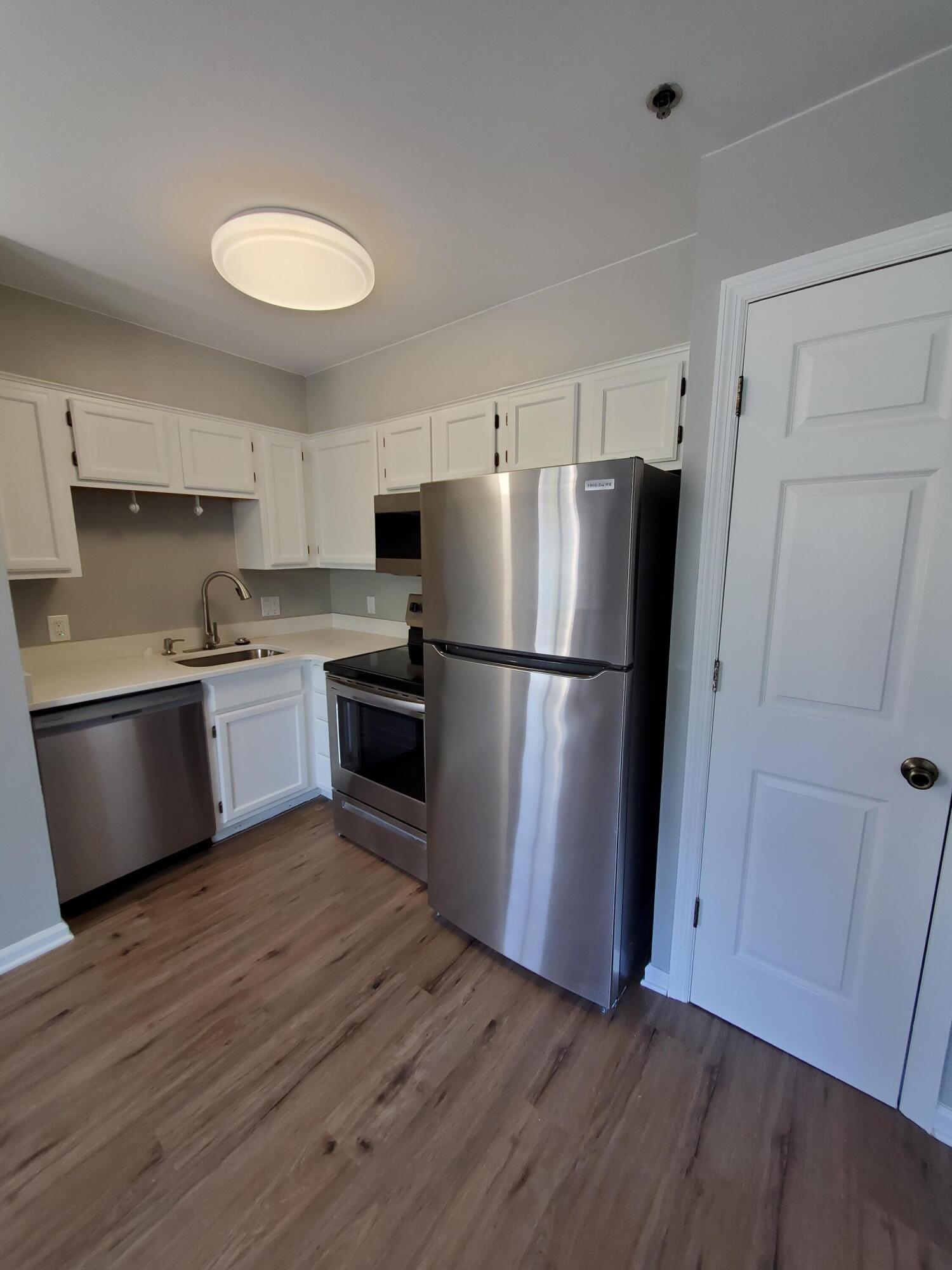 POINTE OF VIEW CONDO - Residential Lease