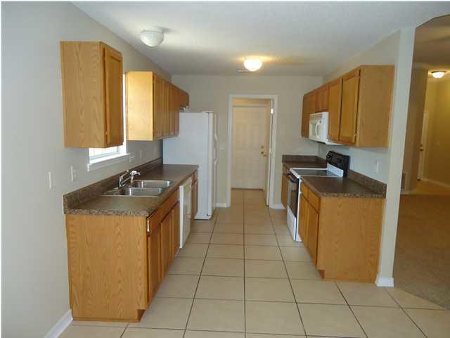 MORRIS ADDN TO CRESTVIEW - Residential Lease
