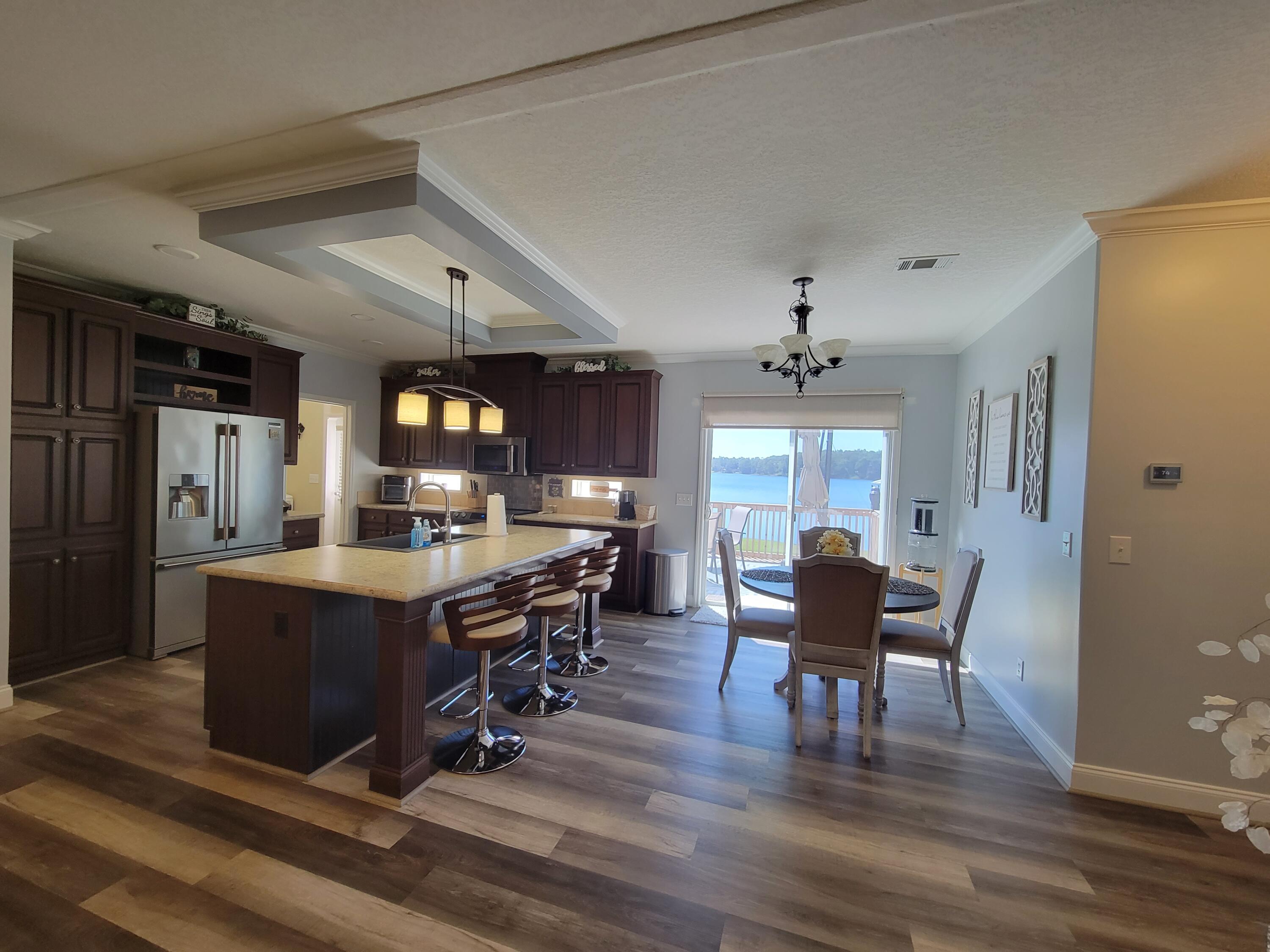 PARADISE ISLAND - Residential