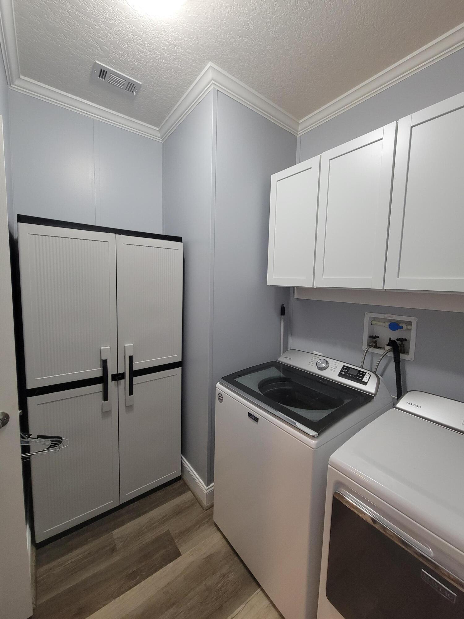 PARADISE ISLAND - Residential