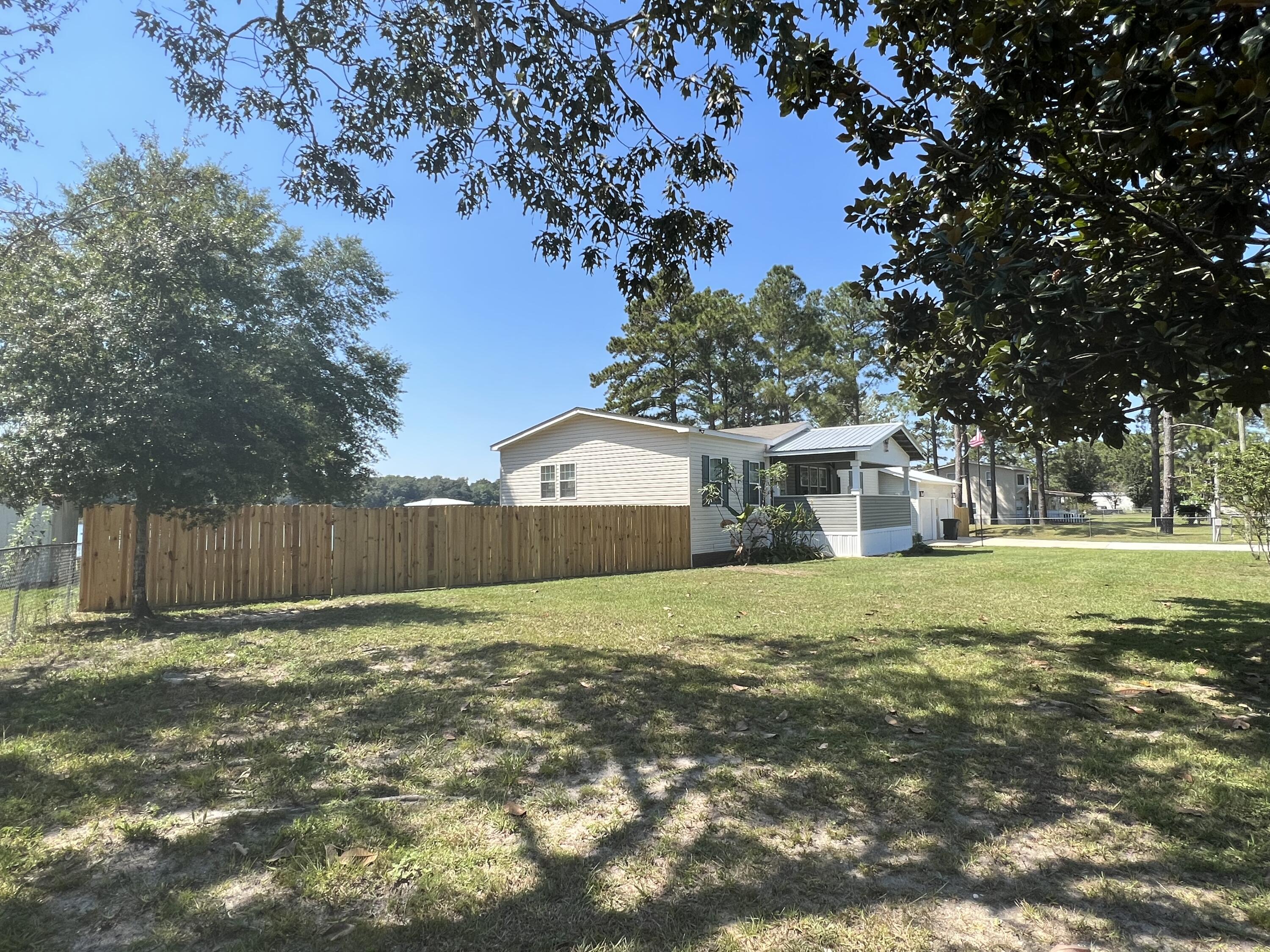 PARADISE ISLAND - Residential