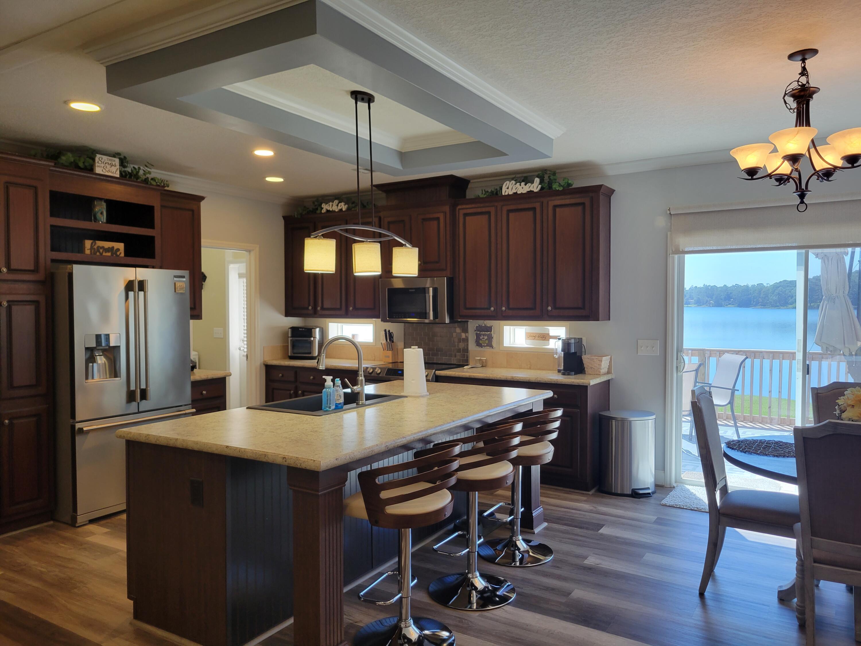 PARADISE ISLAND - Residential