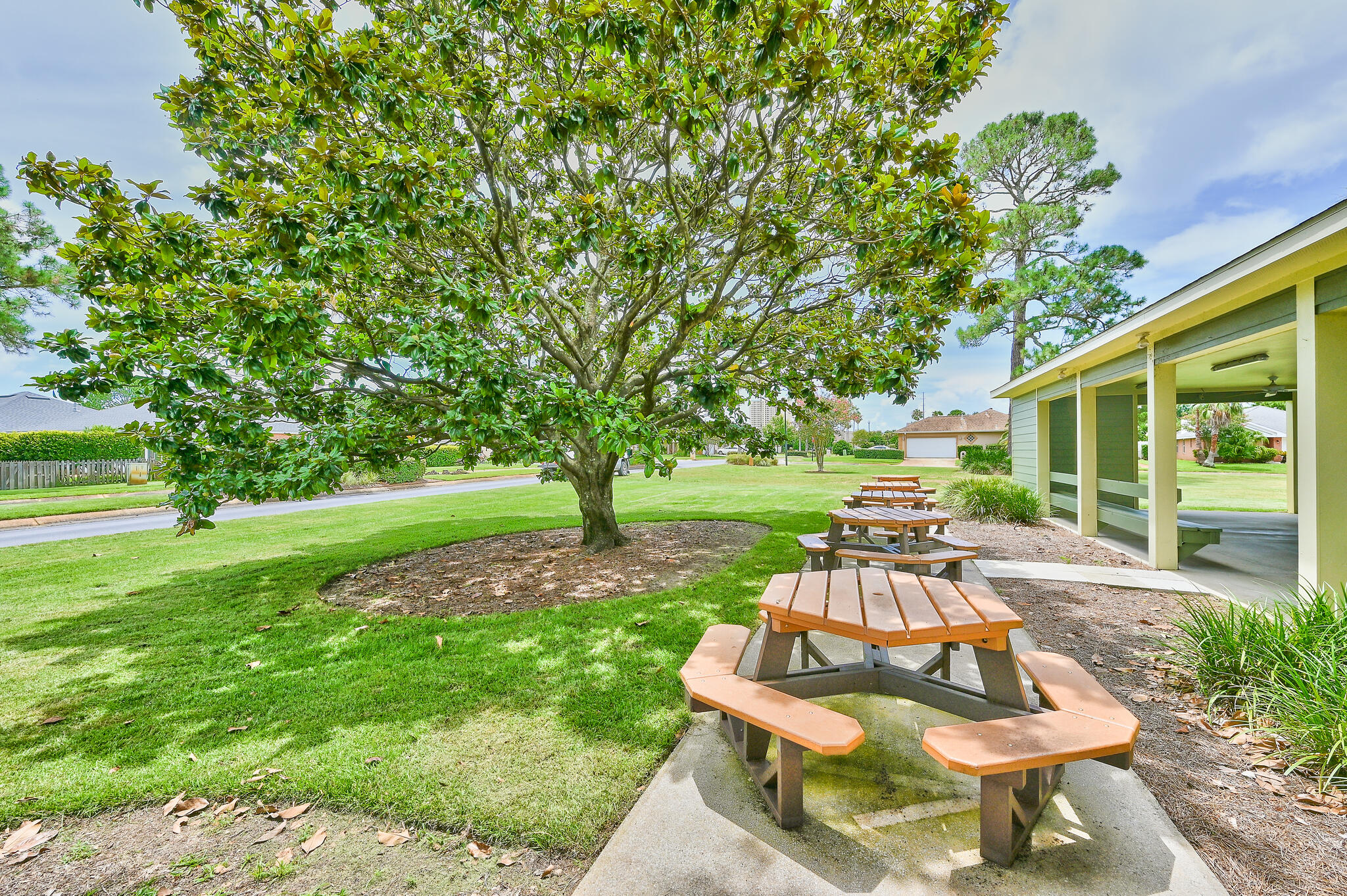 BAYSIDE - Residential