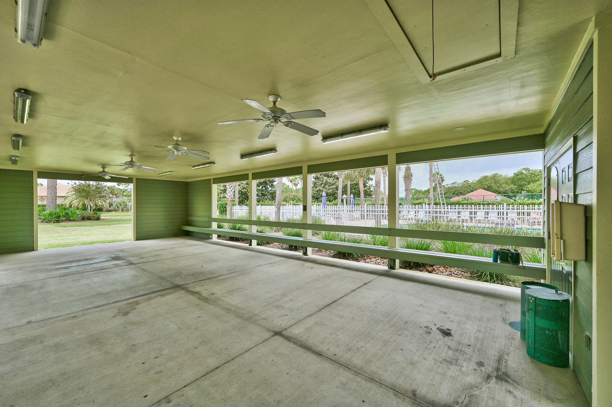 BAYSIDE - Residential