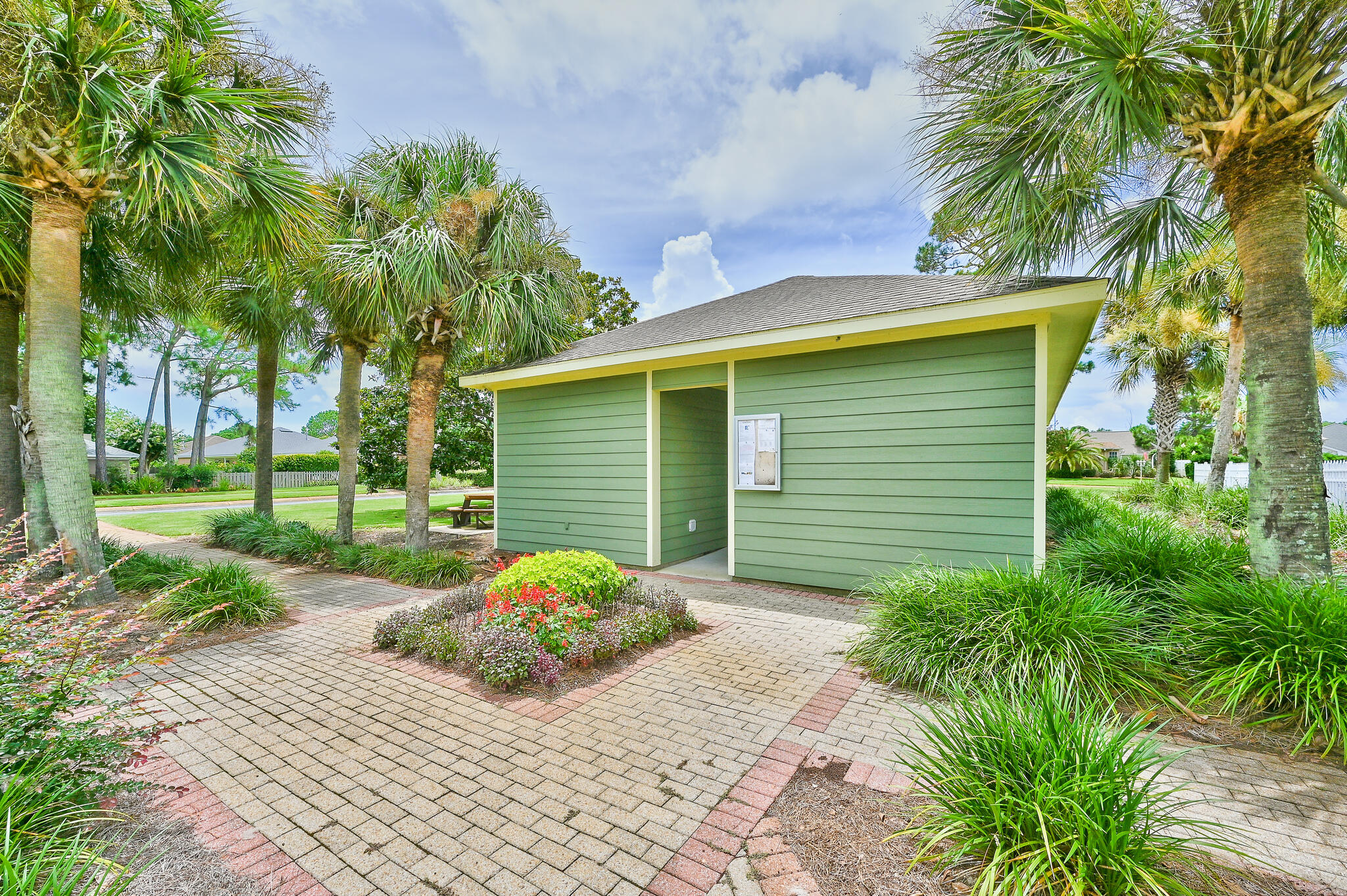 BAYSIDE - Residential