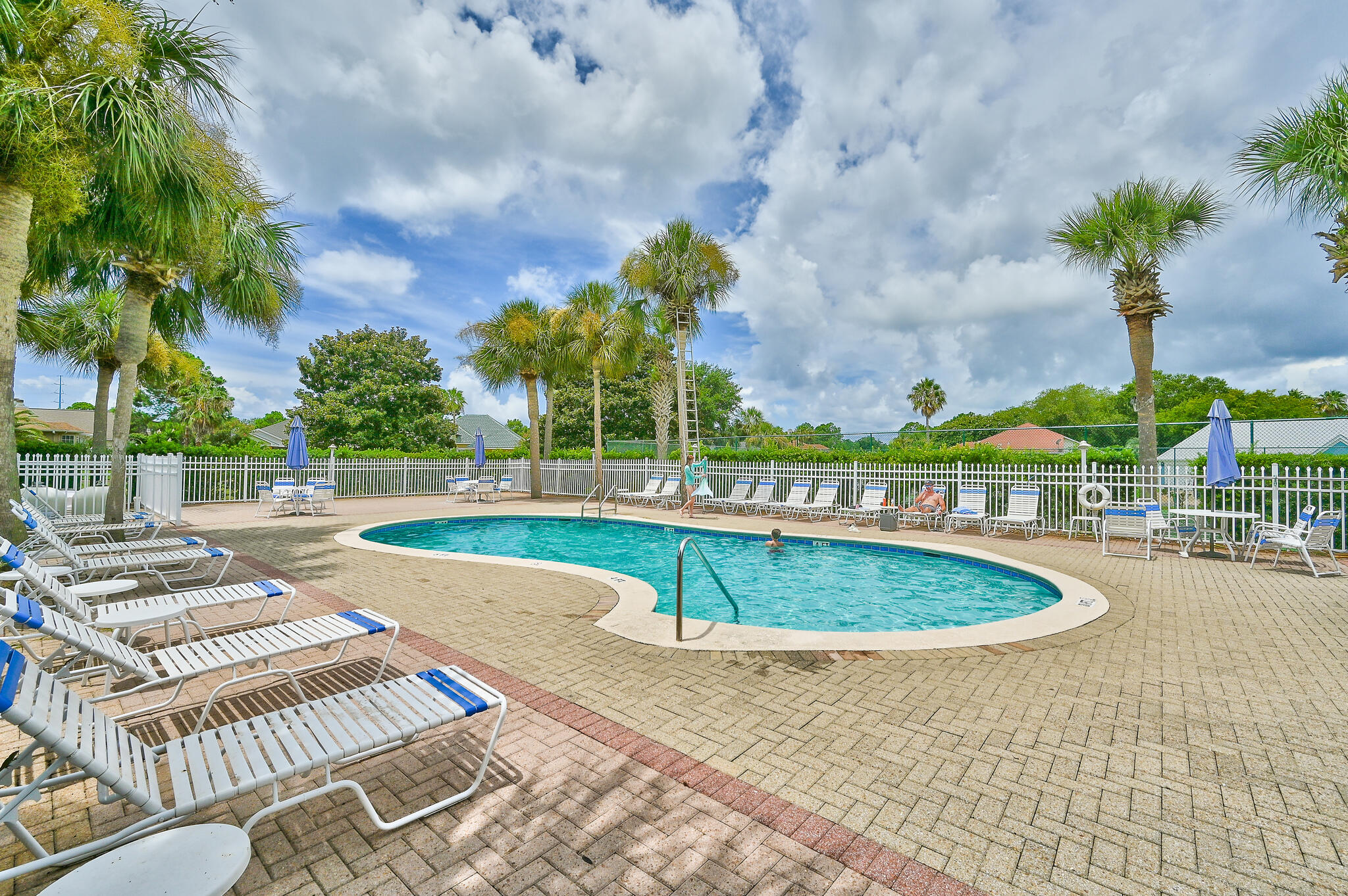 BAYSIDE - Residential