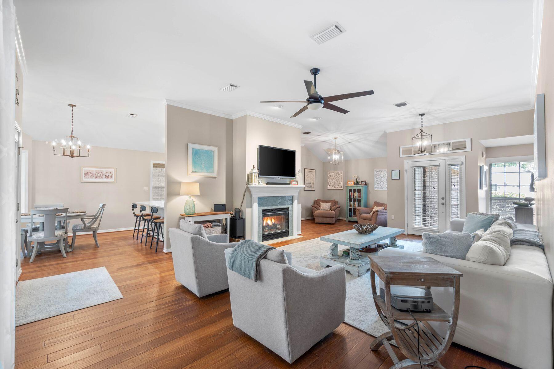 BAYSIDE - Residential