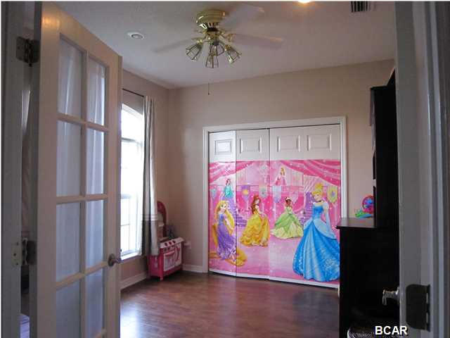 NORTHSHORE ADDN PH 6 - Residential