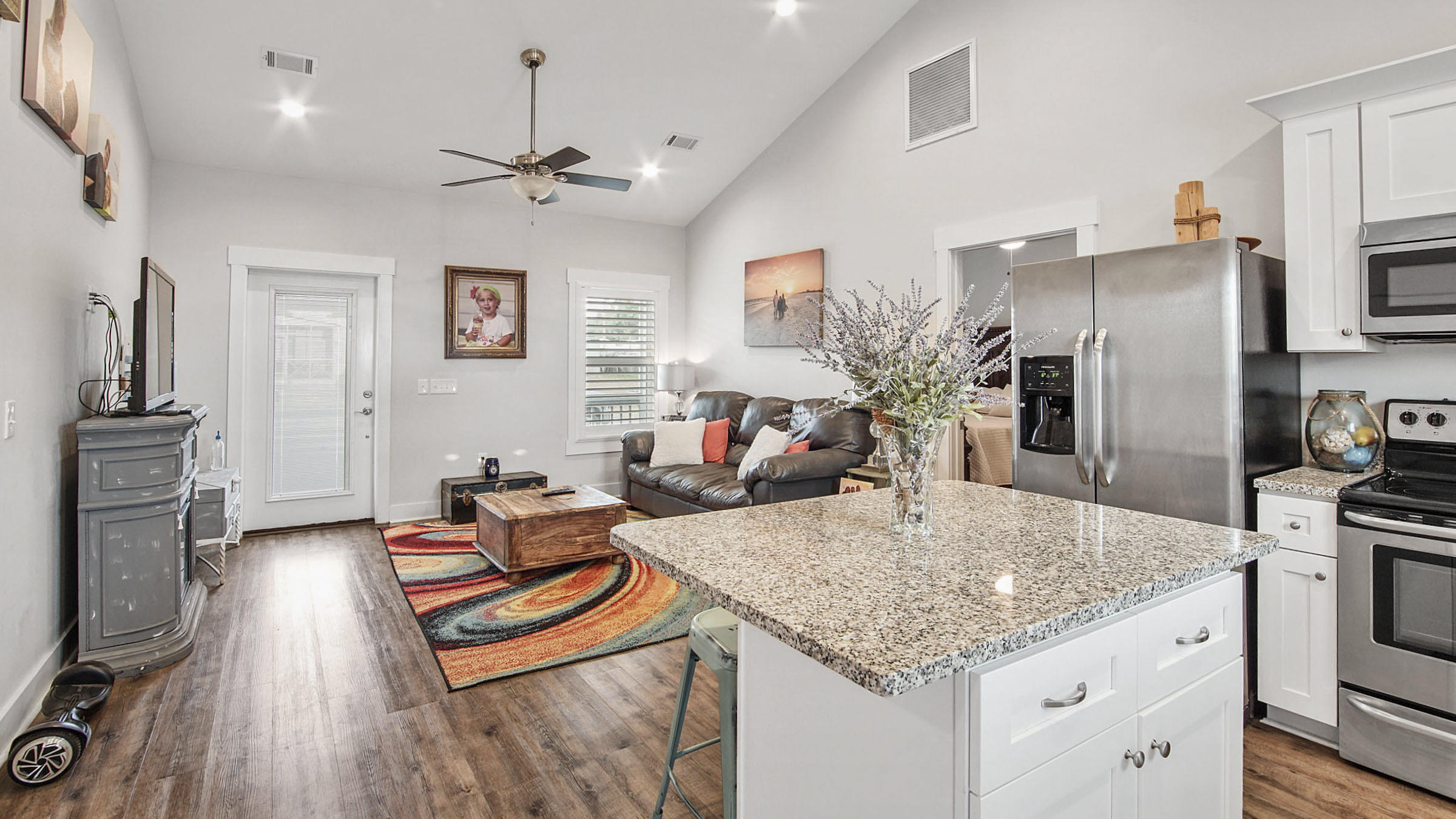 LAGUNA BEACH - Residential