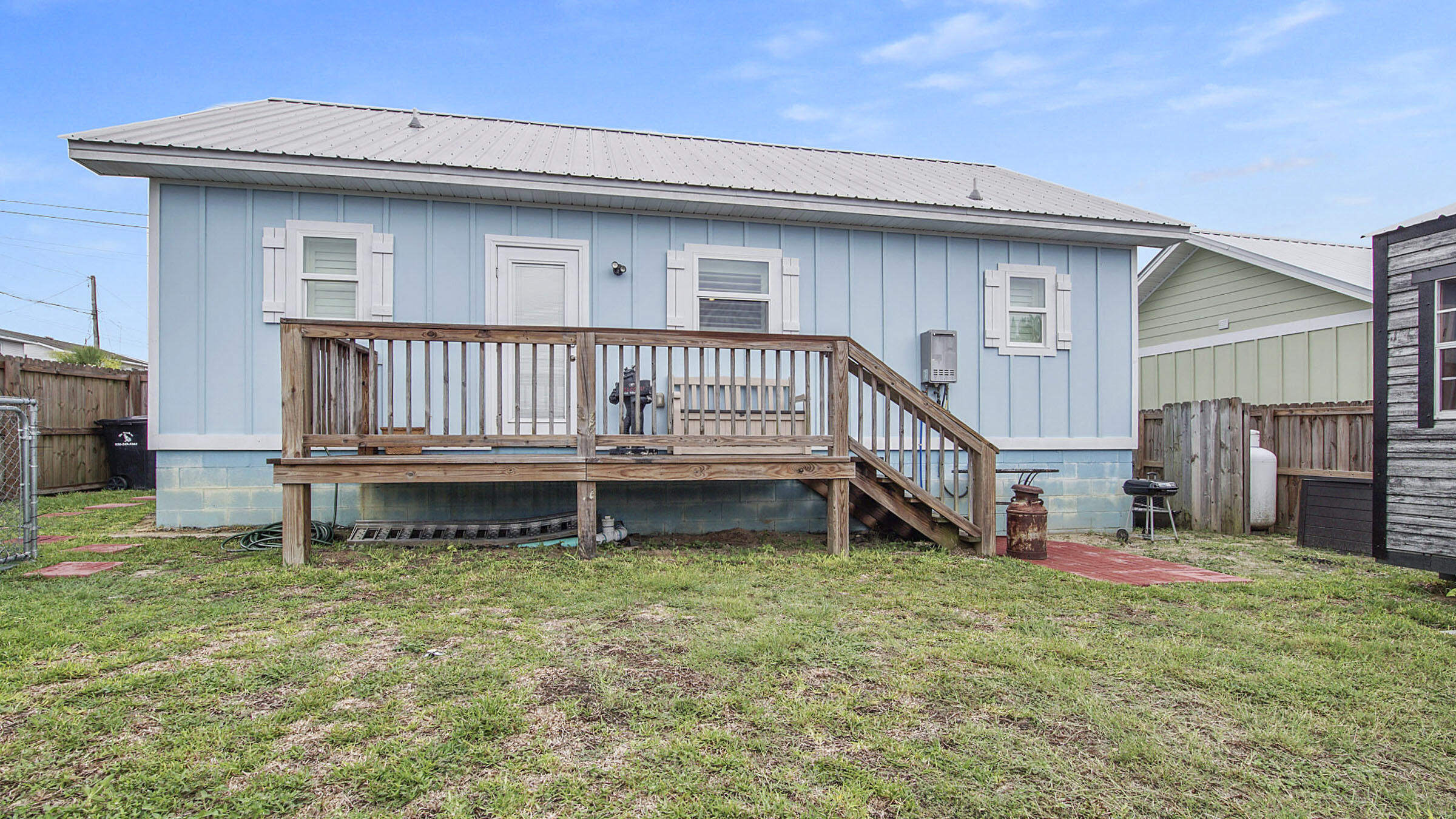 LAGUNA BEACH - Residential