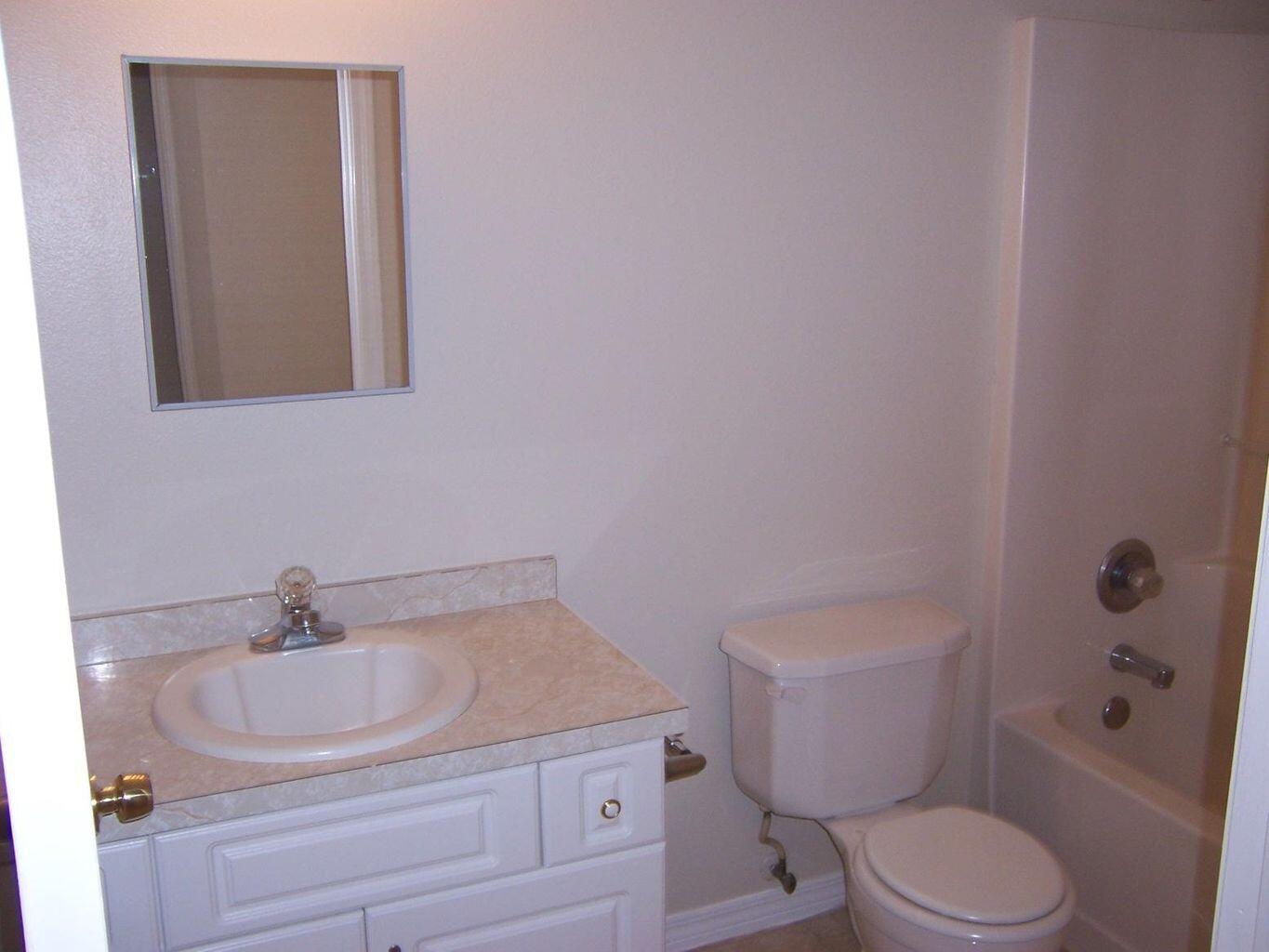 RIVERCHASE S/D PH 3 - Residential Lease