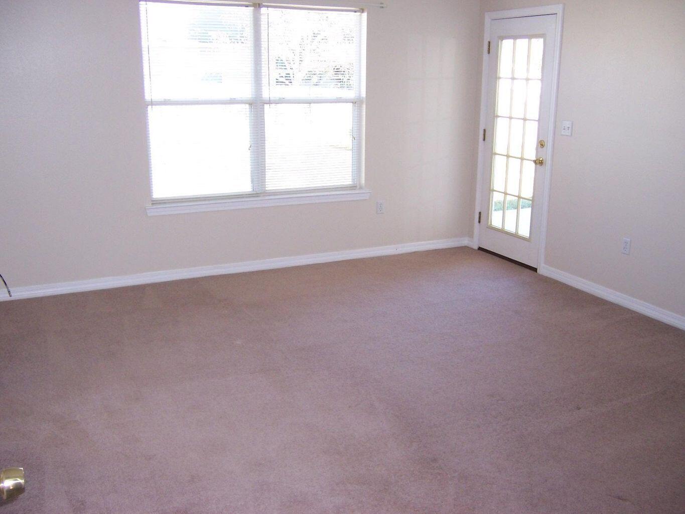 RIVERCHASE S/D PH 3 - Residential Lease