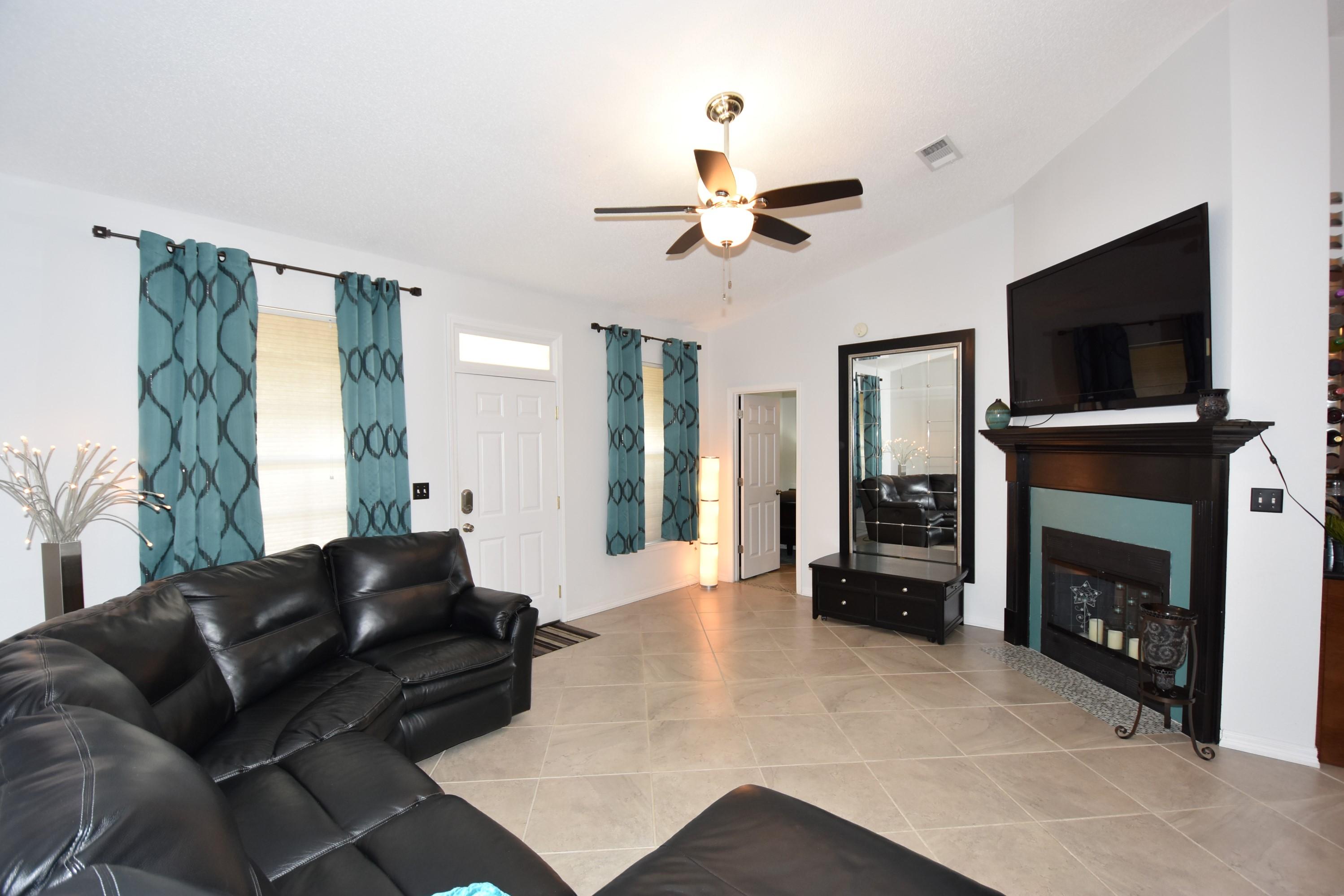 THE PINES - Residential