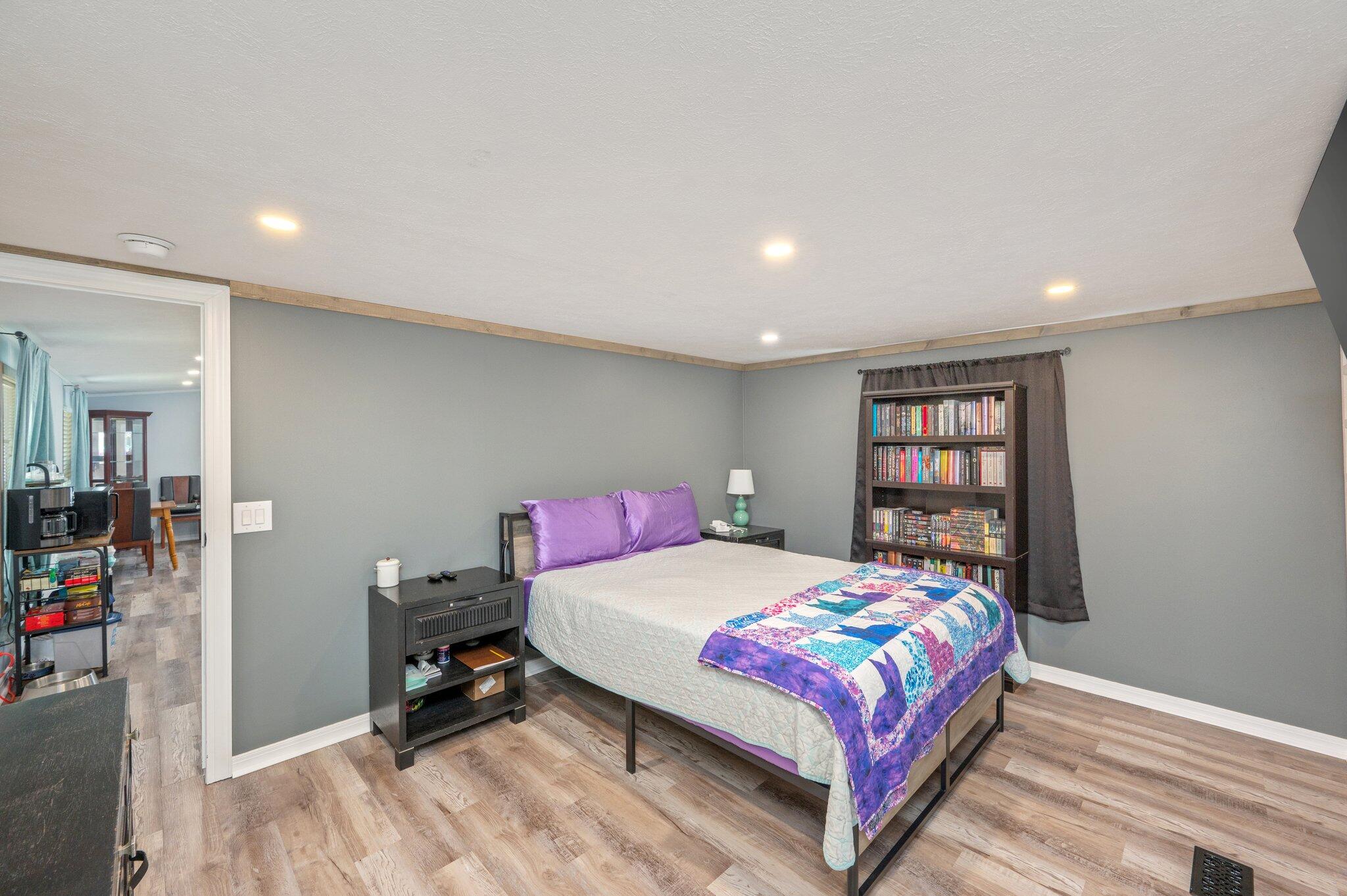 OAKWOOD HILLS UNIT 1 - Residential