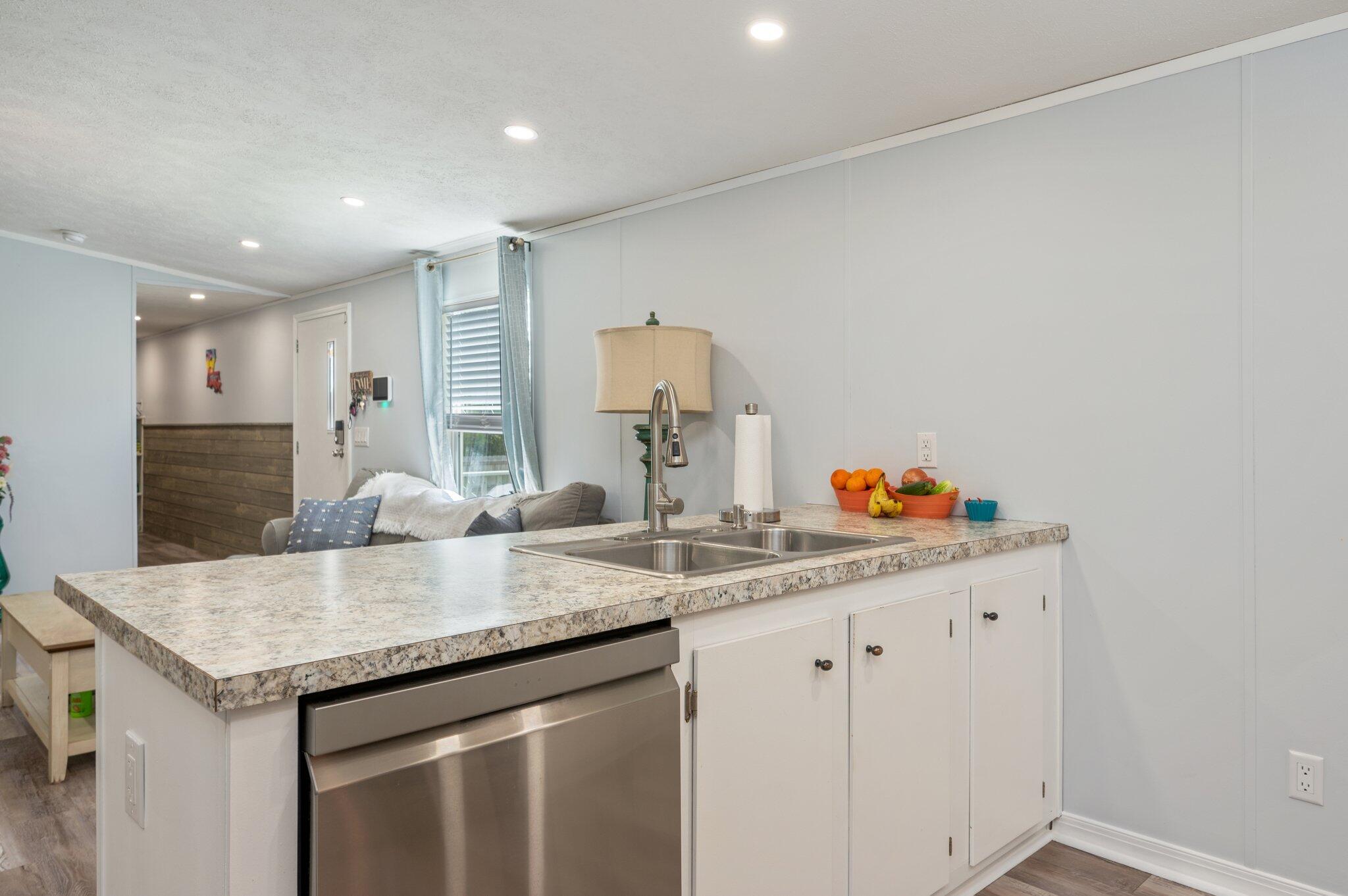OAKWOOD HILLS UNIT 1 - Residential