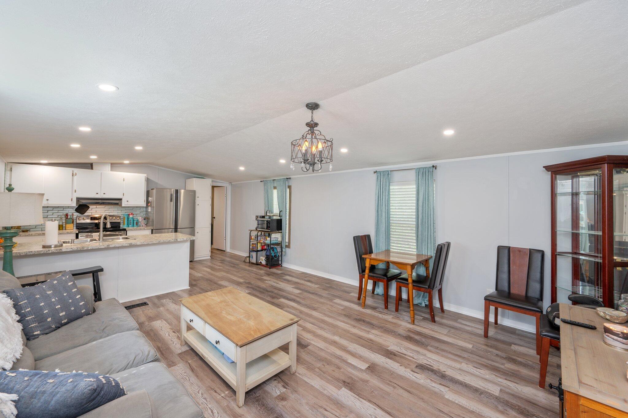 OAKWOOD HILLS UNIT 1 - Residential