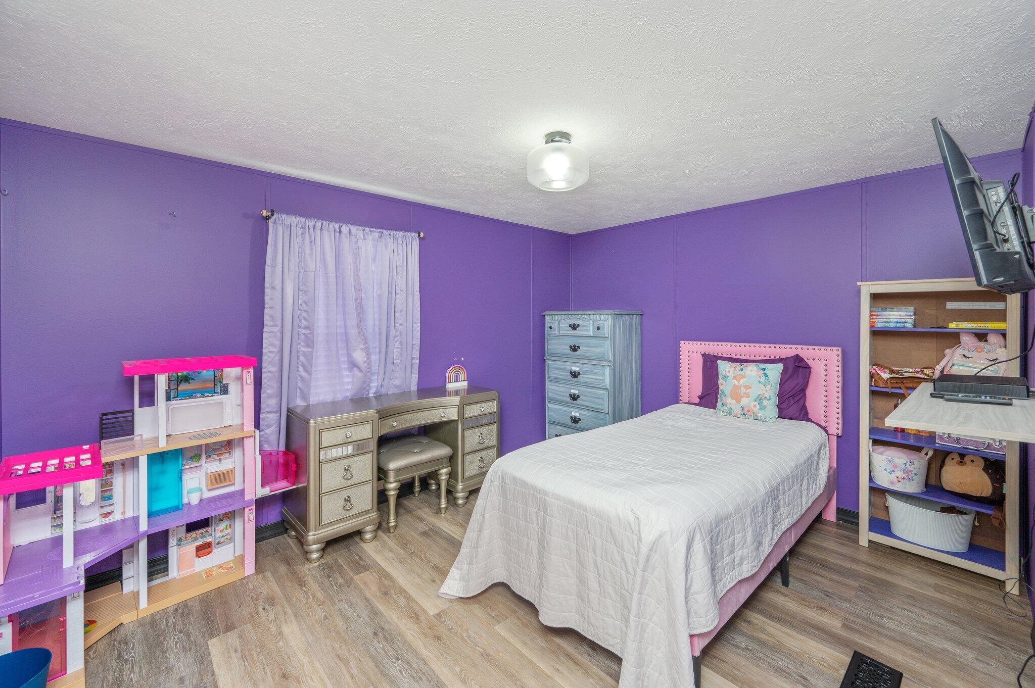 OAKWOOD HILLS UNIT 1 - Residential
