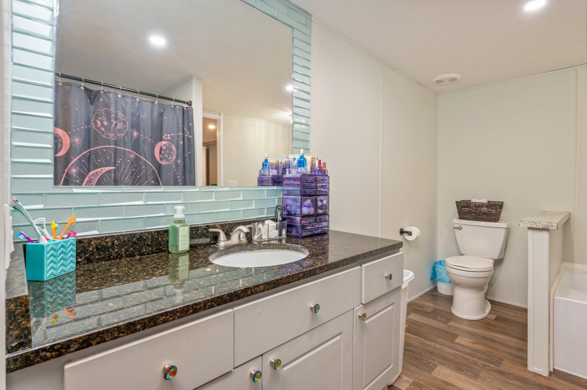 OAKWOOD HILLS UNIT 1 - Residential