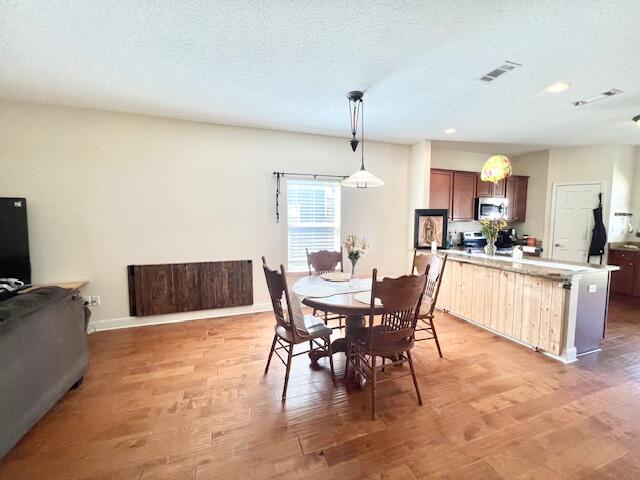 VALPARAISO PINECREST 2 - Residential Lease