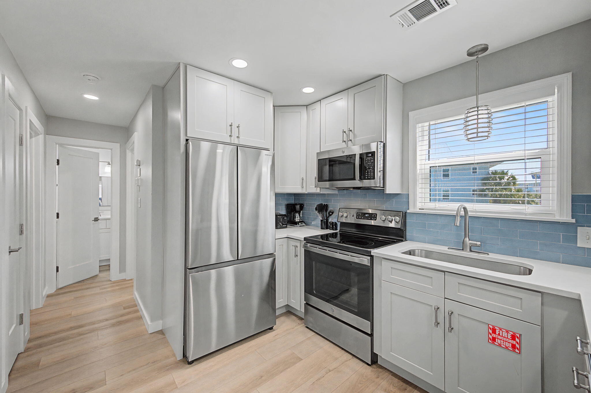 BEACHSIDE VILLAS CONDO - Residential