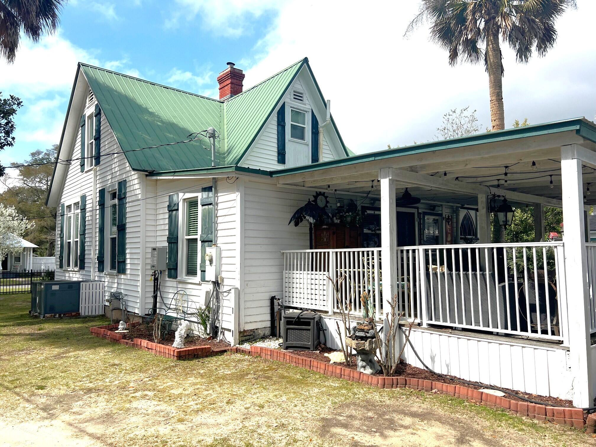 TOWN OF DEFUNIAK SPRINGS - Residential