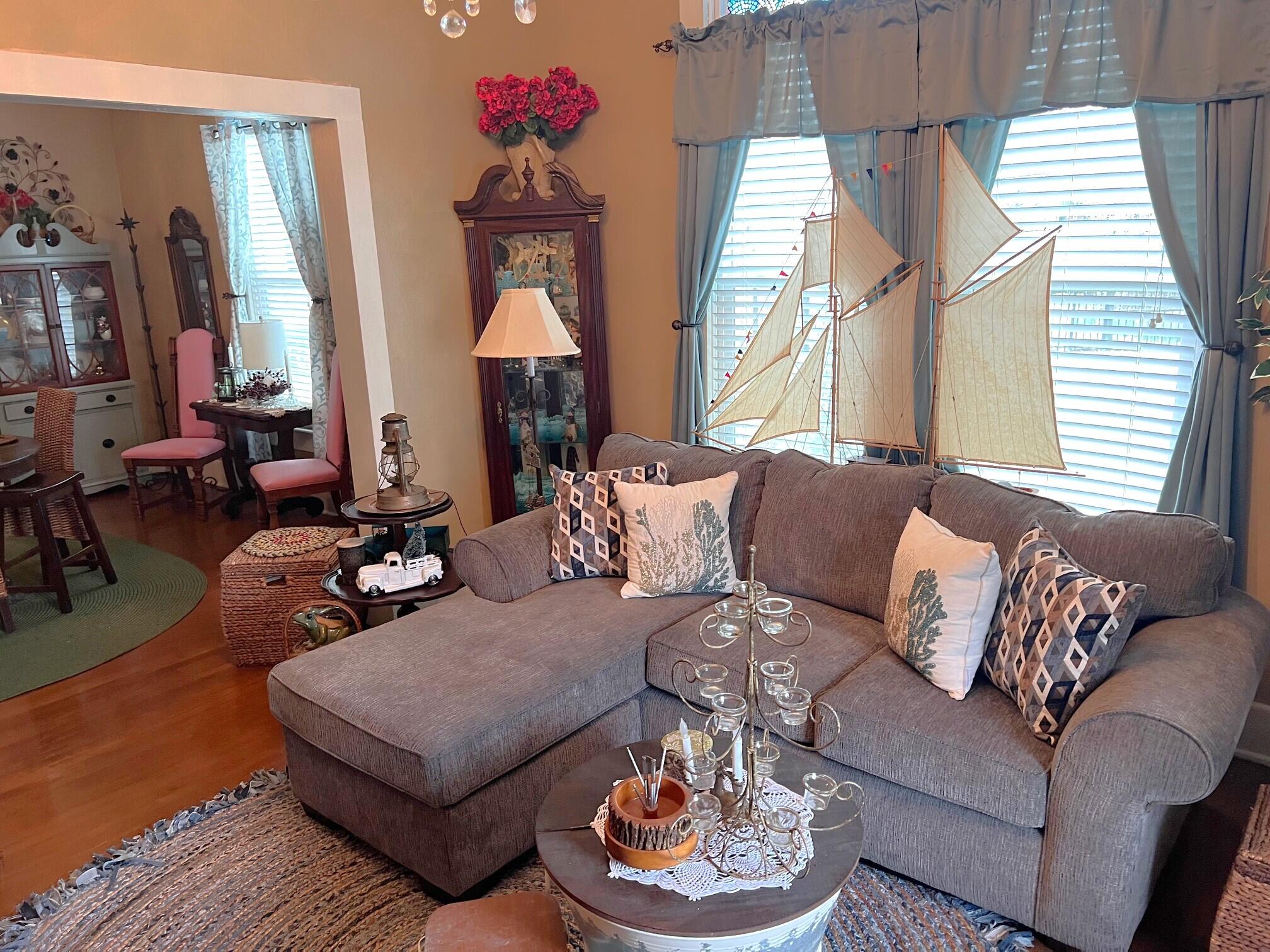 TOWN OF DEFUNIAK SPRINGS - Residential