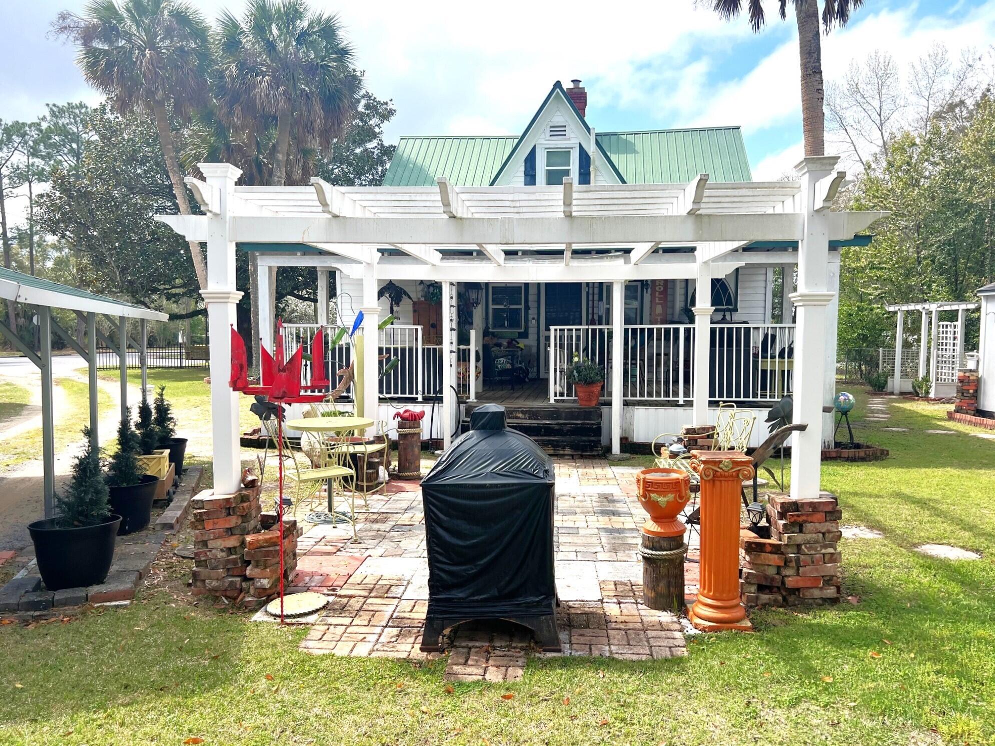 TOWN OF DEFUNIAK SPRINGS - Residential