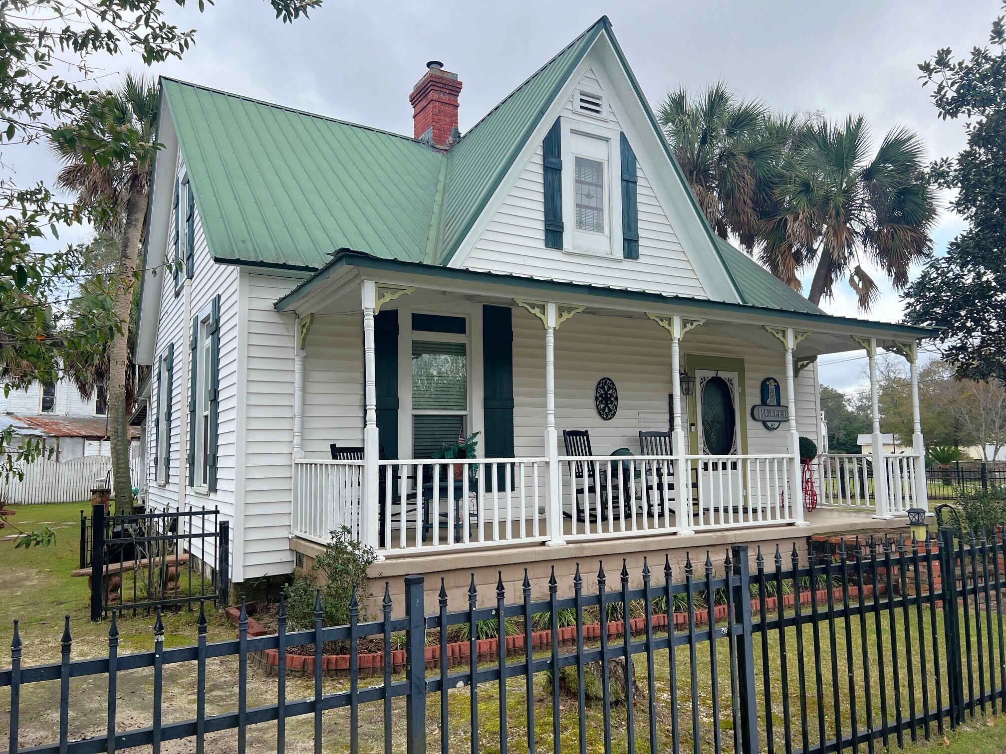 TOWN OF DEFUNIAK SPRINGS - Residential