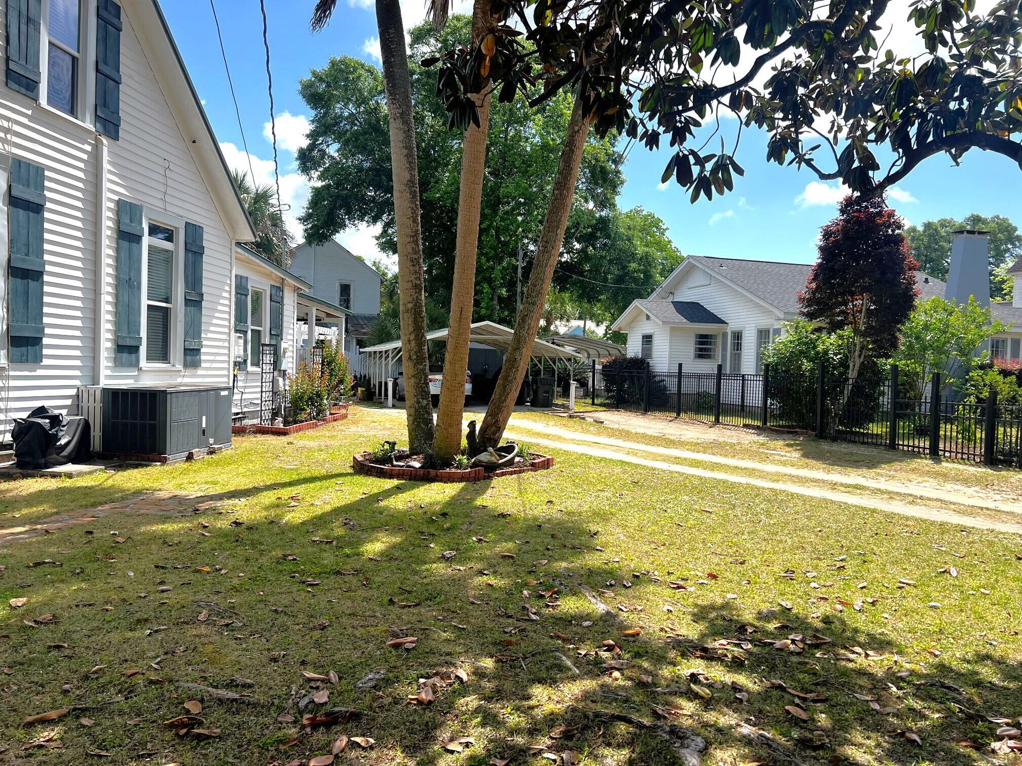 TOWN OF DEFUNIAK SPRINGS - Residential