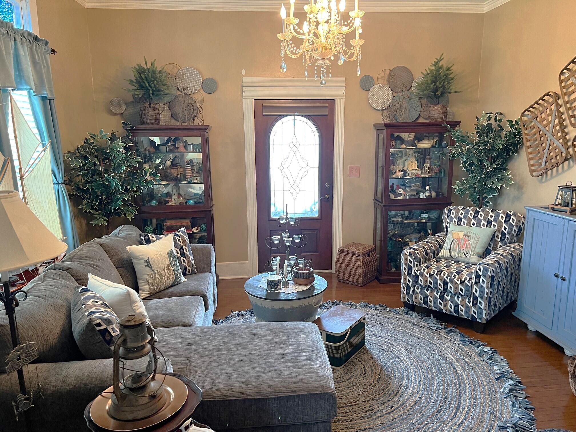 TOWN OF DEFUNIAK SPRINGS - Residential