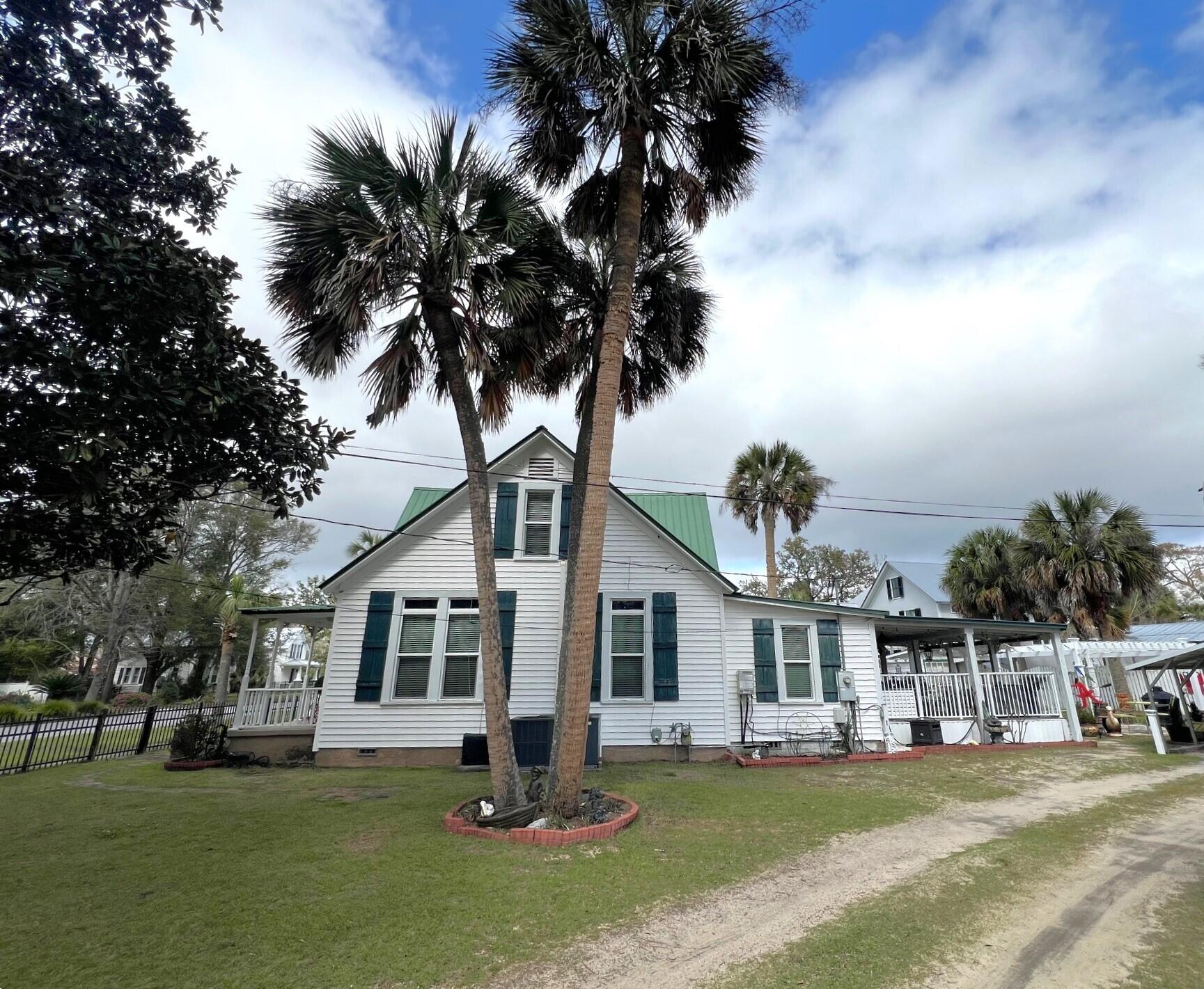 TOWN OF DEFUNIAK SPRINGS - Residential