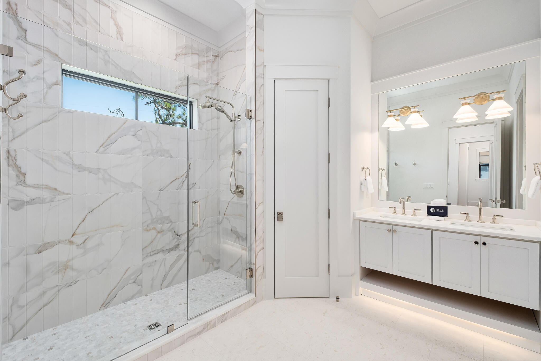 BEACH HIGHLAND - Residential