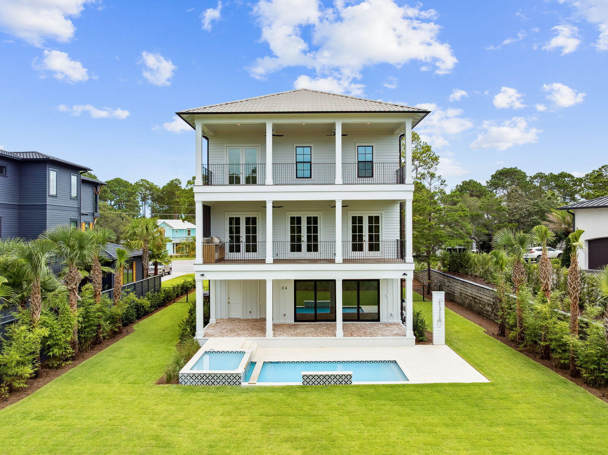 BEACH HIGHLAND - Residential