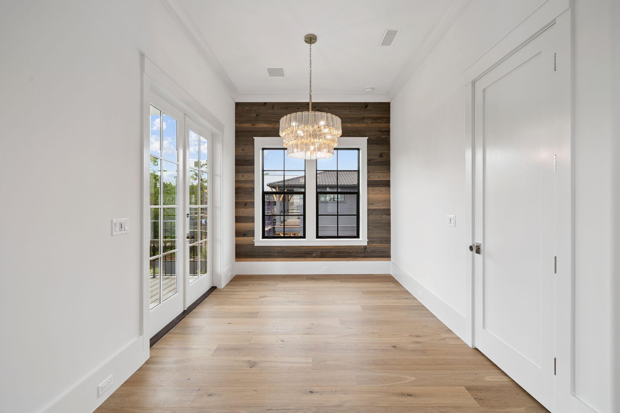 BEACH HIGHLAND - Residential