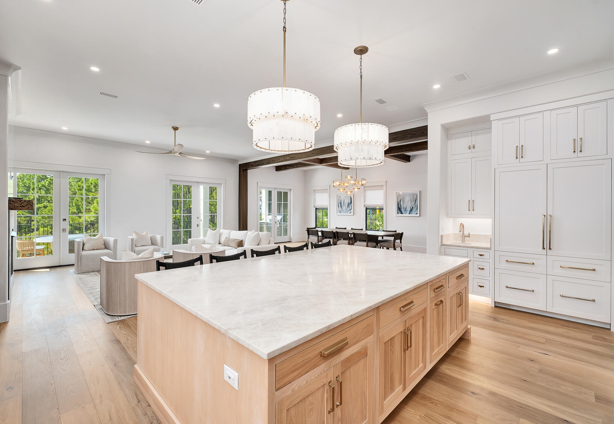 BEACH HIGHLAND - Residential