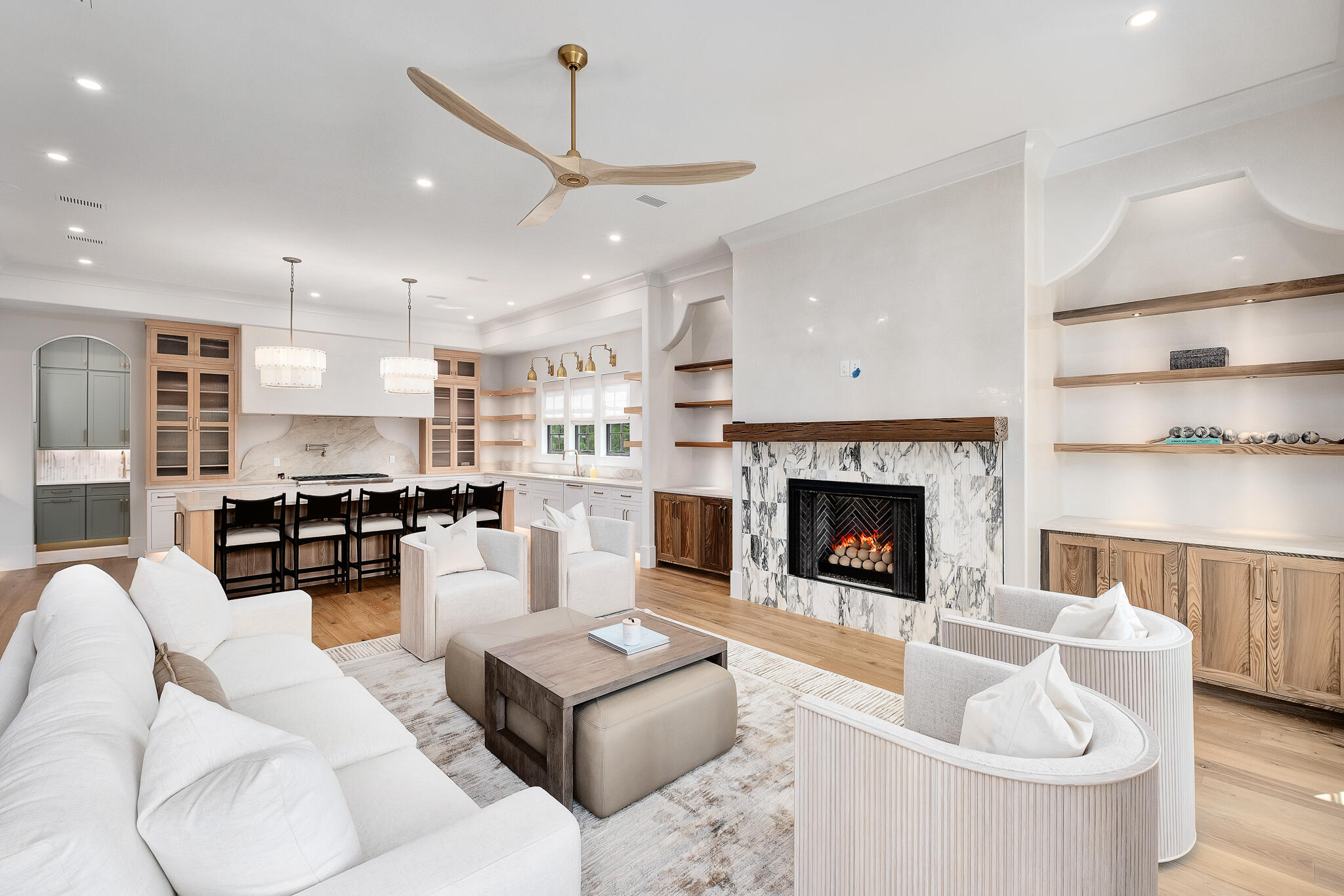 BEACH HIGHLAND - Residential