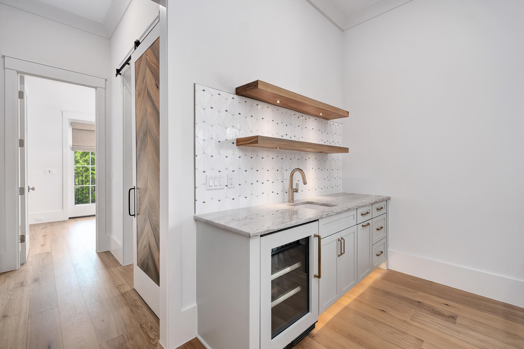 BEACH HIGHLAND - Residential