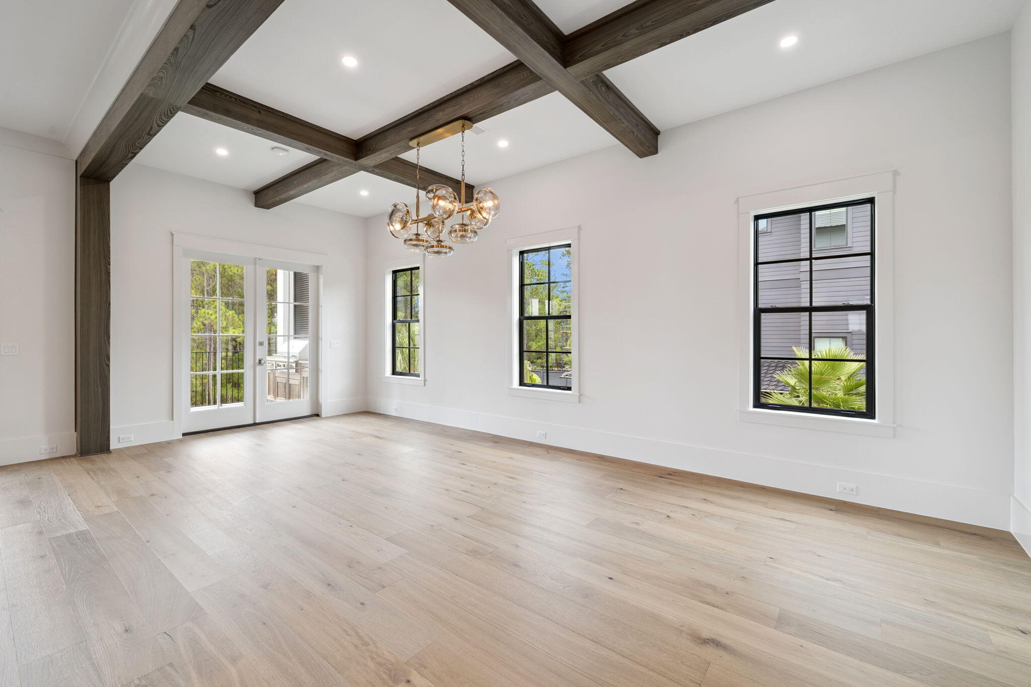 BEACH HIGHLAND - Residential