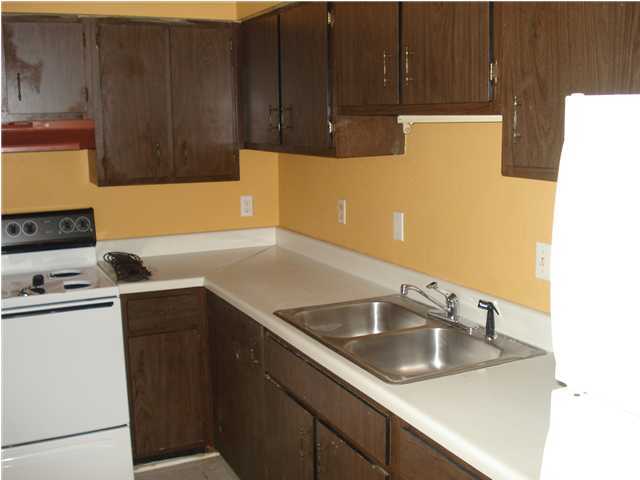 CEDARS CONDO - Residential Lease