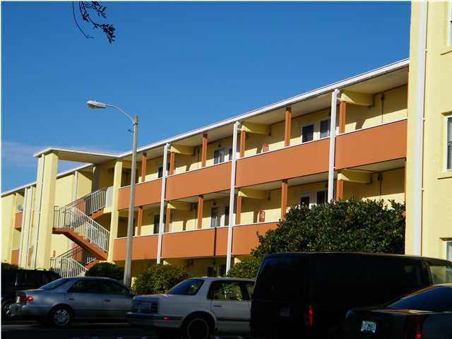 CEDARS CONDO - Residential Lease