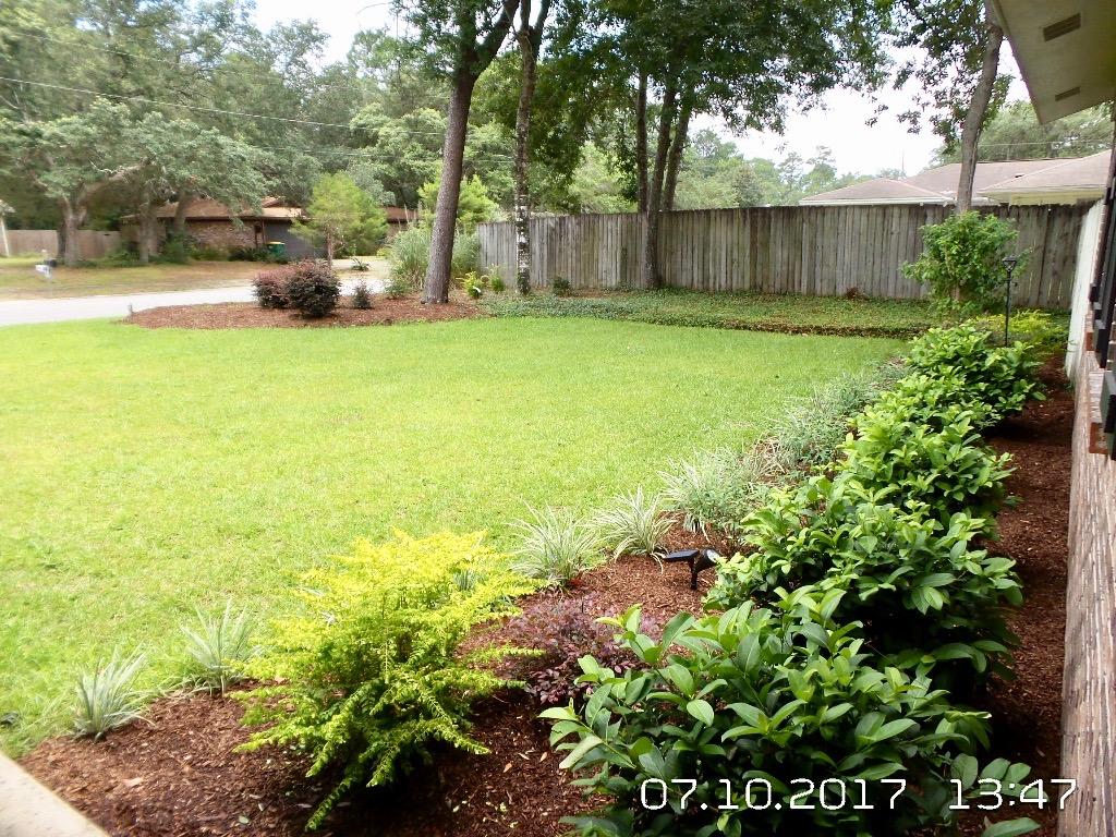 PINEWOOD ESTATES - Residential