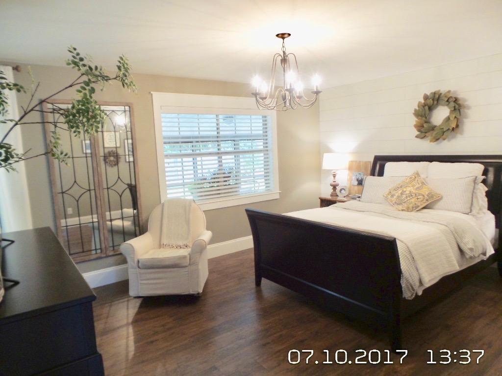 PINEWOOD ESTATES - Residential