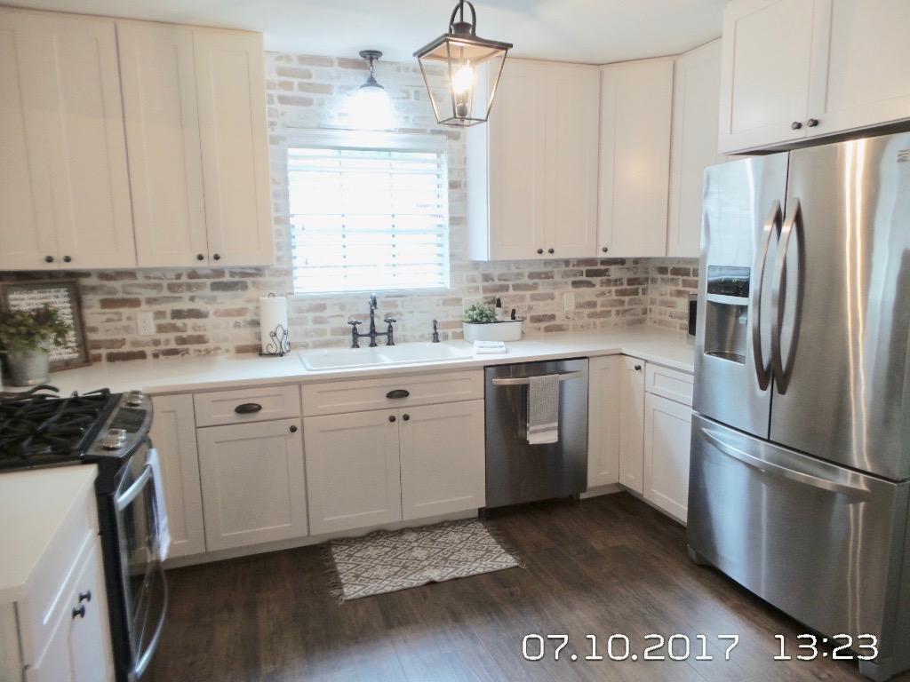 PINEWOOD ESTATES - Residential