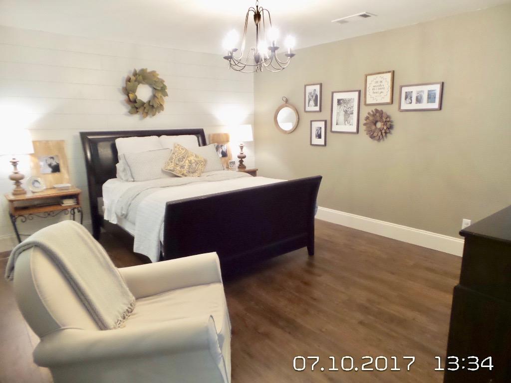 PINEWOOD ESTATES - Residential