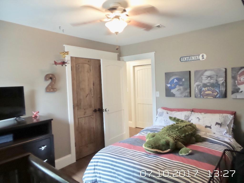 PINEWOOD ESTATES - Residential