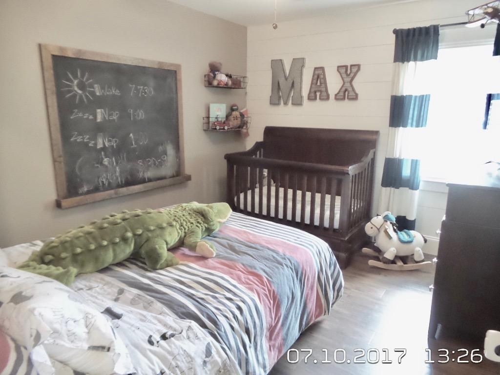 PINEWOOD ESTATES - Residential