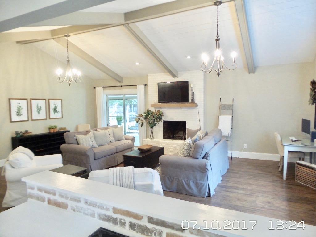 PINEWOOD ESTATES - Residential