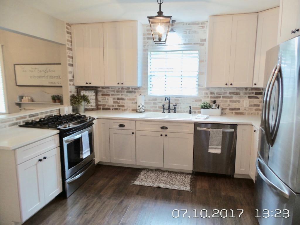 PINEWOOD ESTATES - Residential