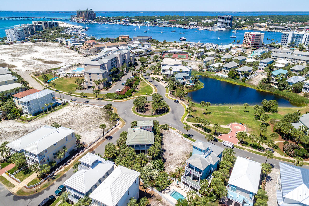 DESTIN POINTE - Land