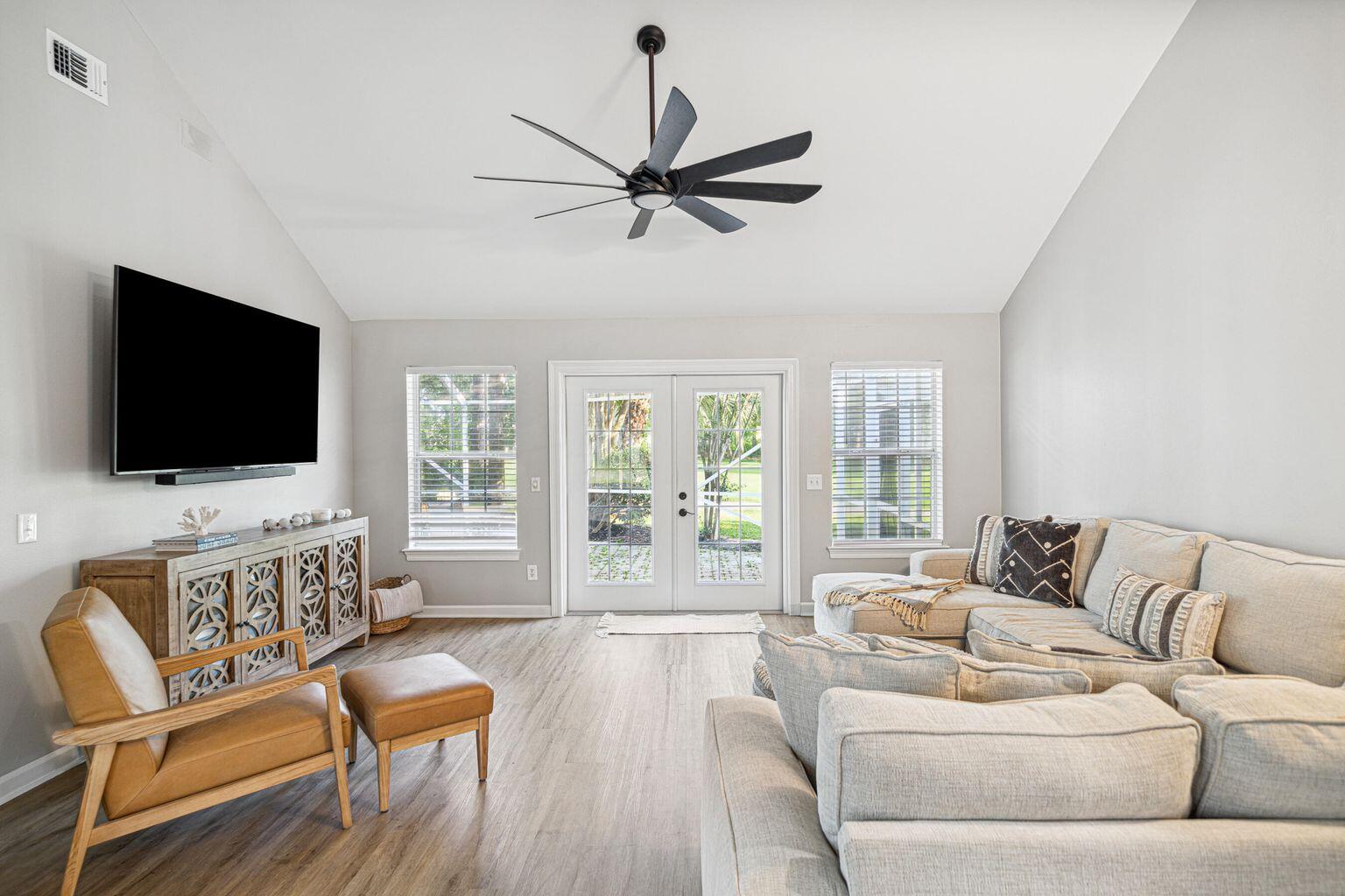 Emerald Bay - Residential
